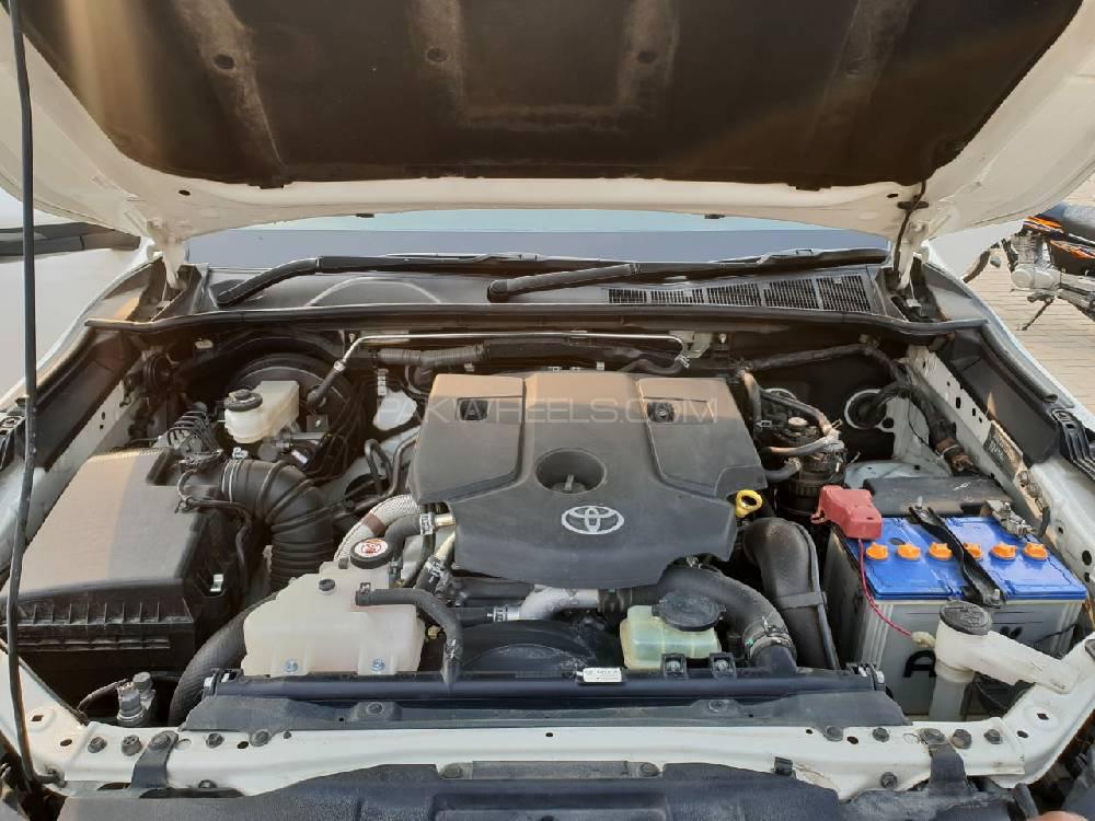 Toyota Fortuner 2018 for Sale in Sahiwal Toyota Fortuner 2018 for Sale in Sahiwal Image-3