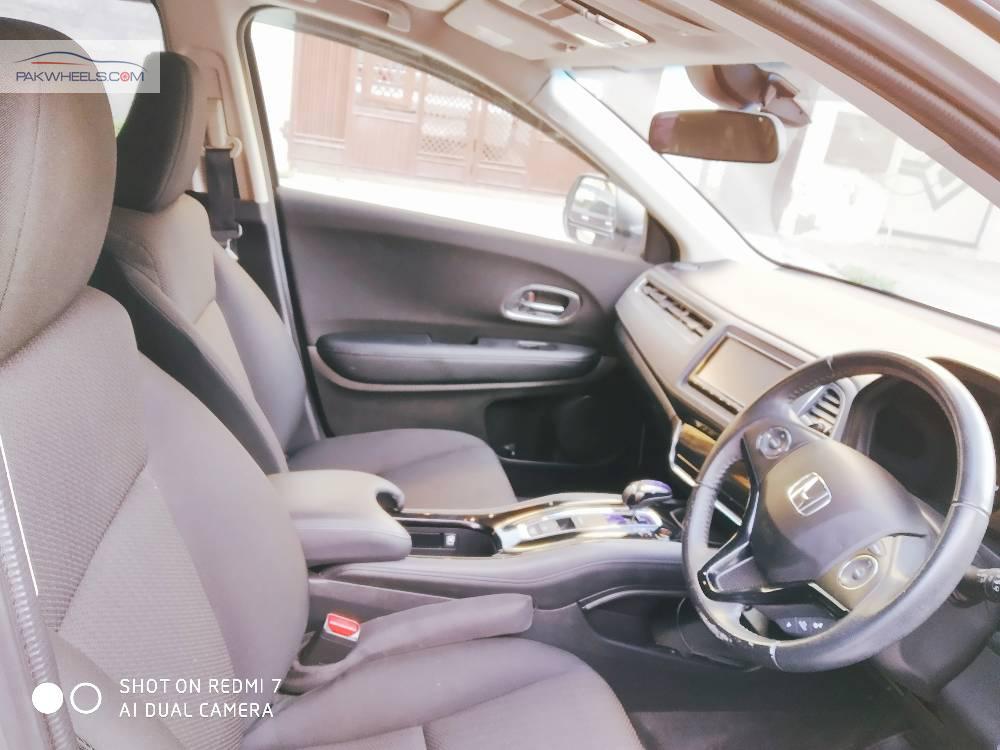 Honda Vezel 2014 for Sale in Islamabad Honda Vezel 2014 for Sale in Islamabad Image-10