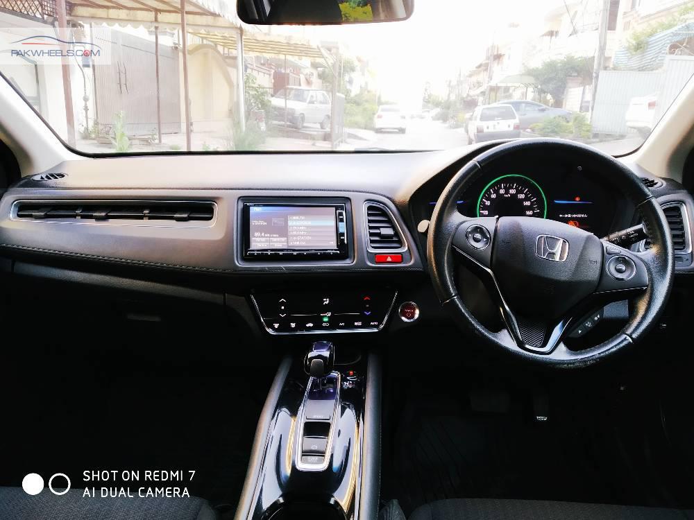 Honda Vezel 2014 for Sale in Islamabad Honda Vezel 2014 for Sale in Islamabad Image-15