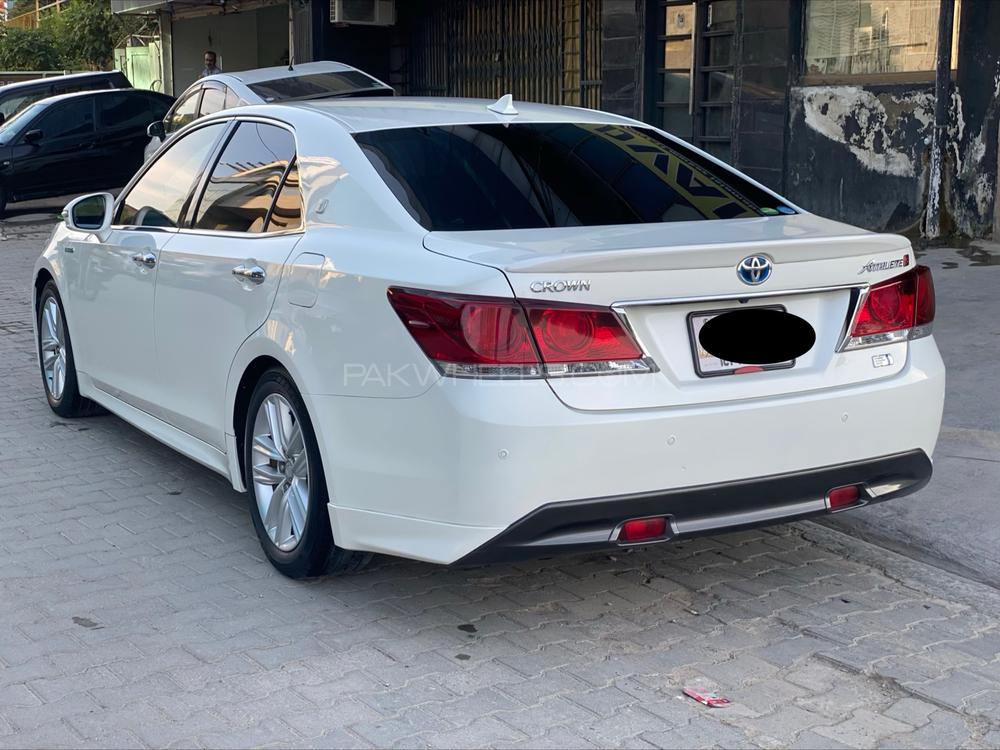 Toyota Crown 2013 for Sale in Islamabad Toyota Crown 2013 for Sale in Islamabad Image-8