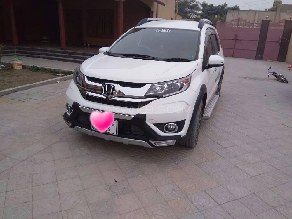 Honda BR-V 2019 for Sale in Dera ismail khan Image-1