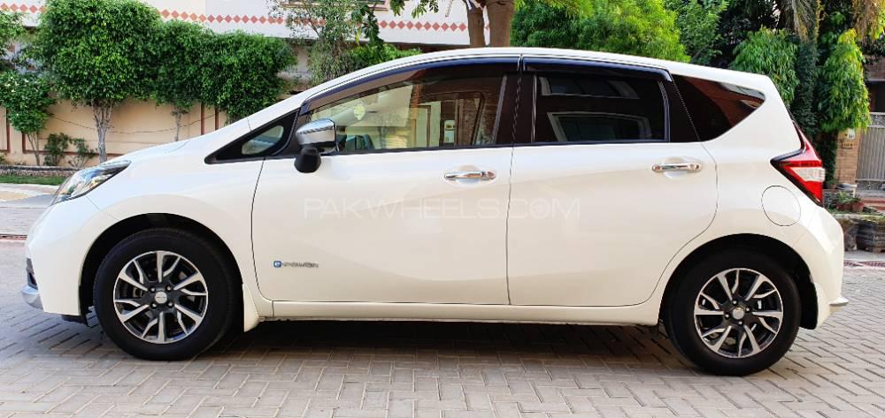 نسان نوٹ 2017 for Sale in لاہور نسان نوٹ 2017 for Sale in لاہور Image-6