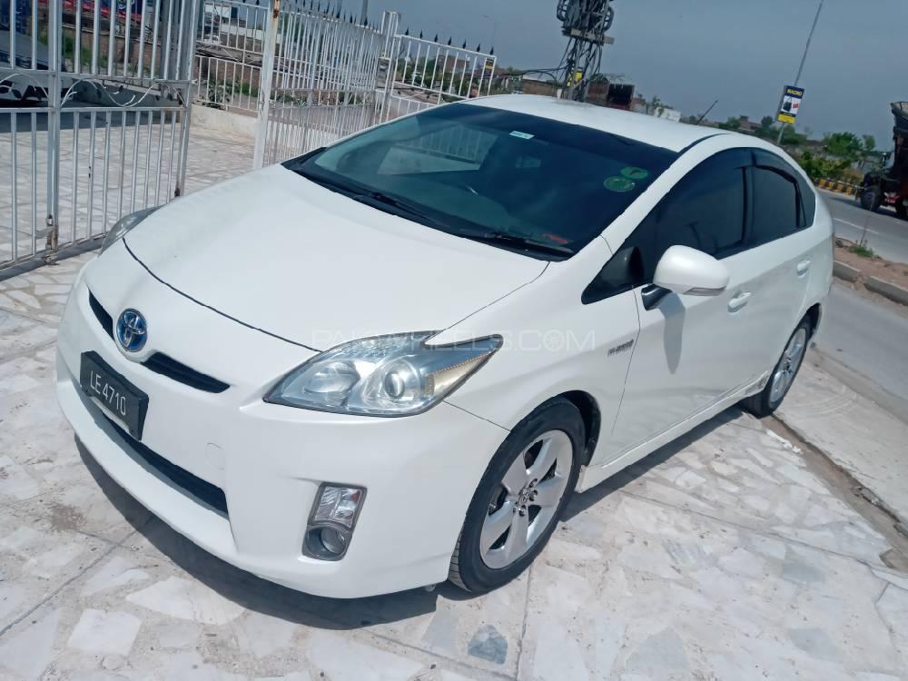 Toyota Prius 2010 for Sale in Peshawar Image-1
