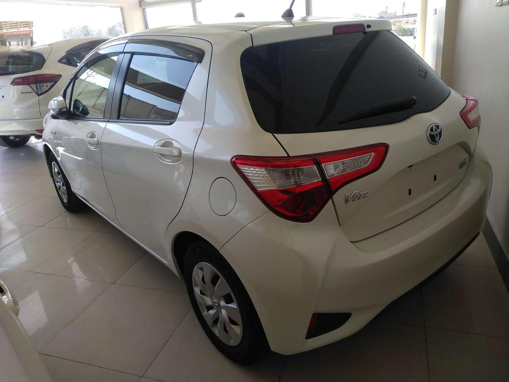 Toyota Vitz 2017 for Sale in Karachi Toyota Vitz 2017 for Sale in Karachi Image-17