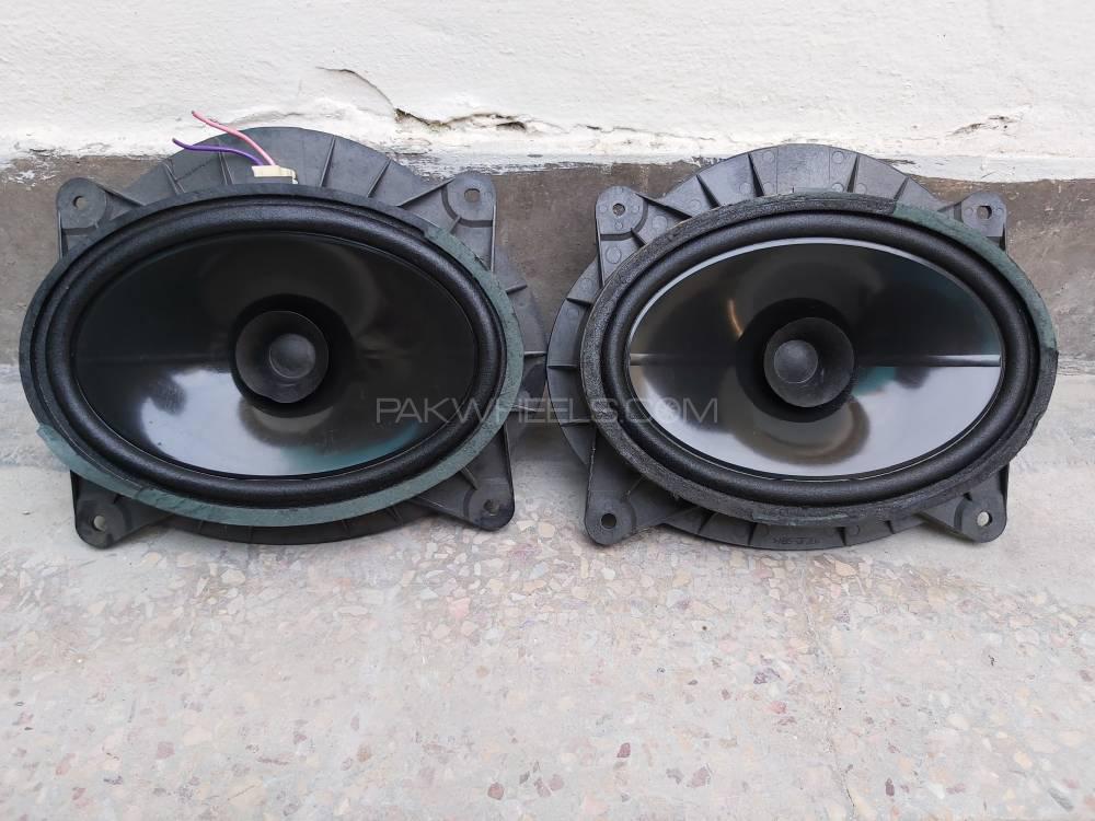 Original TOYOTA Company Rear Speakers Size 6×9 Forsale Image-1