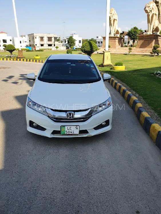 Honda Grace Hybrid 2014 for Sale in Gujranwala Honda Grace Hybrid 2014 for Sale in Gujranwala Image-3