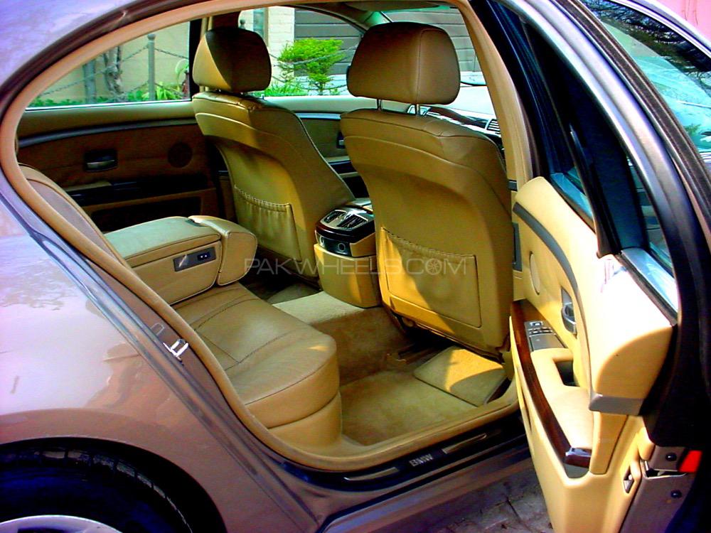 BMW 7 Series 2008 for Sale in Lahore BMW 7 Series 2008 for Sale in Lahore Image-9