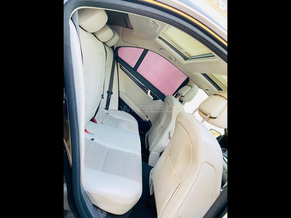 Mercedes Benz C Class 2012 for Sale in Karachi Mercedes Benz C Class 2012 for Sale in Karachi Image-13
