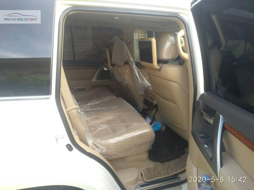 Toyota Land Cruiser 2013 for Sale in Islamabad Toyota Land Cruiser 2013 for Sale in Islamabad Image-9