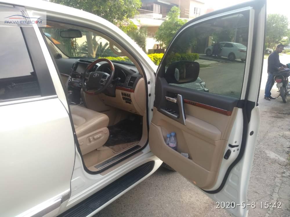 Toyota Land Cruiser 2013 for Sale in Islamabad Toyota Land Cruiser 2013 for Sale in Islamabad Image-11
