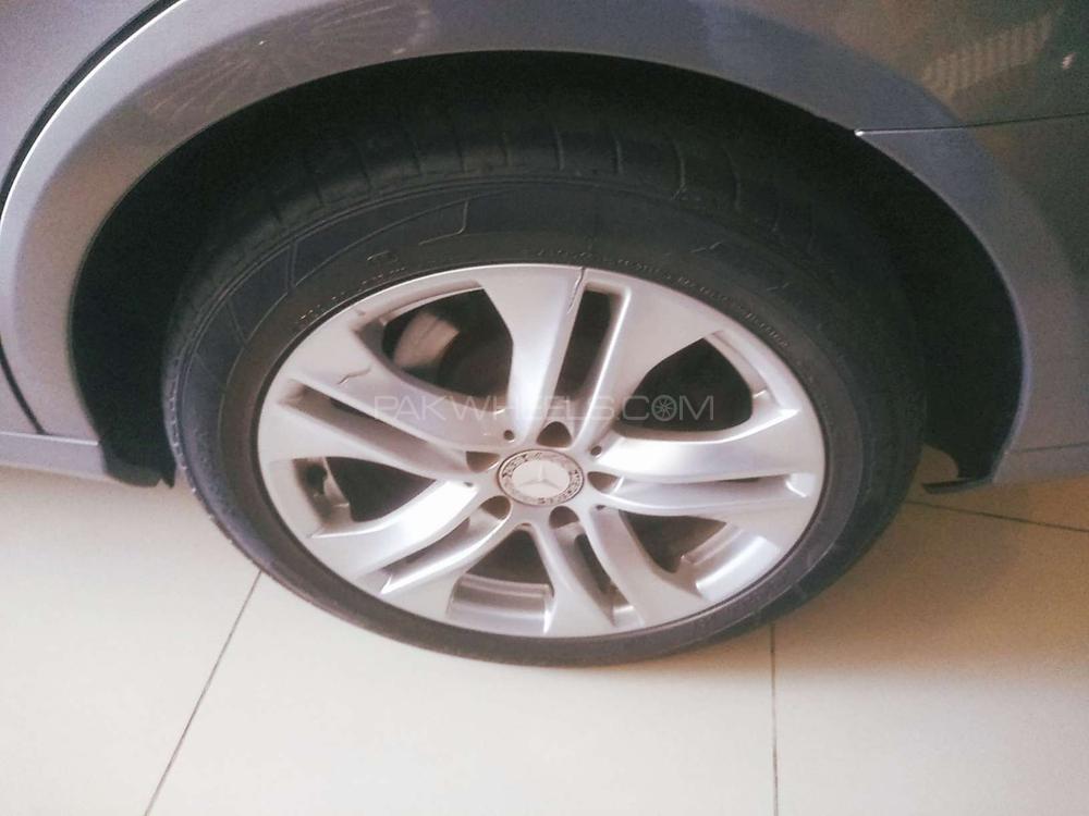 Mercedes Benz E Class 2010 for Sale in Rawalpindi Mercedes Benz E Class 2010 for Sale in Rawalpindi Image-4