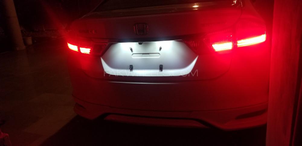 Honda Grace Hybrid 2015 for Sale in Lahore Honda Grace Hybrid 2015 for Sale in Lahore Image-2