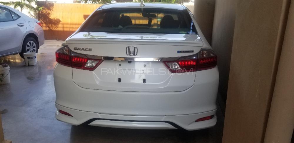 Honda Grace Hybrid 2015 for Sale in Lahore Honda Grace Hybrid 2015 for Sale in Lahore Image-7