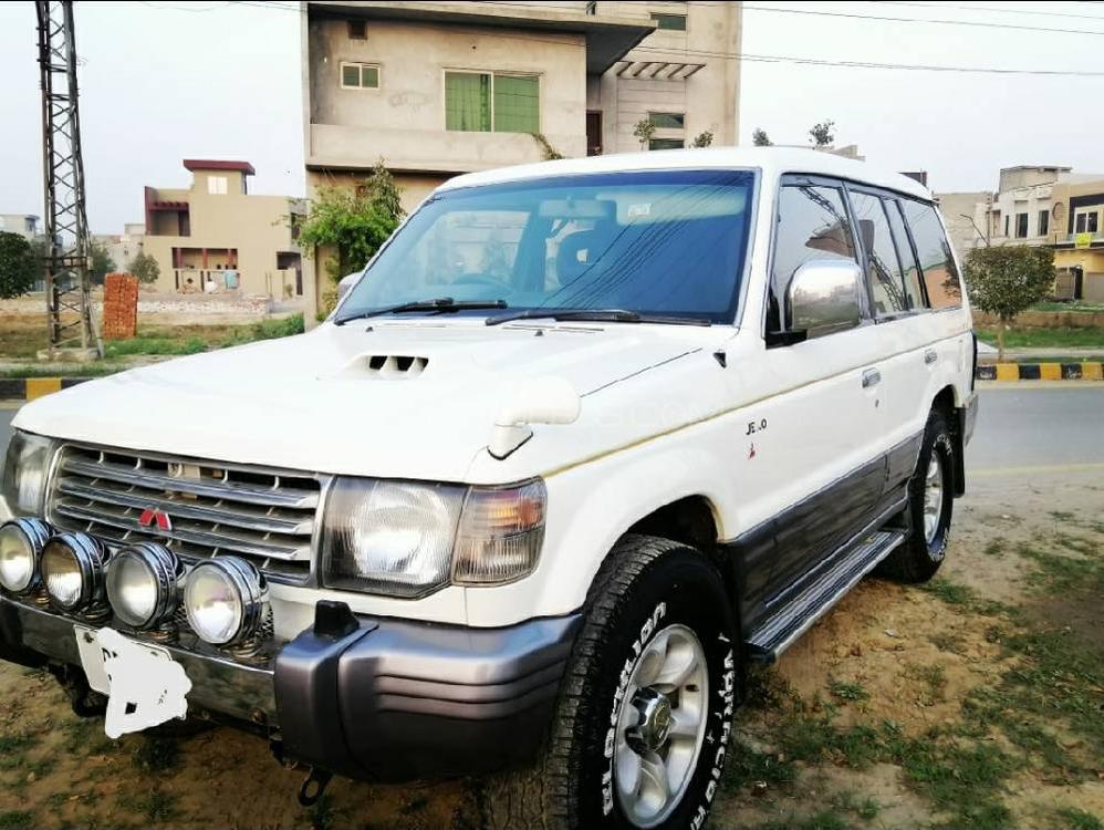 Mitsubishi Pajero 1997 for Sale in Lahore Image-1