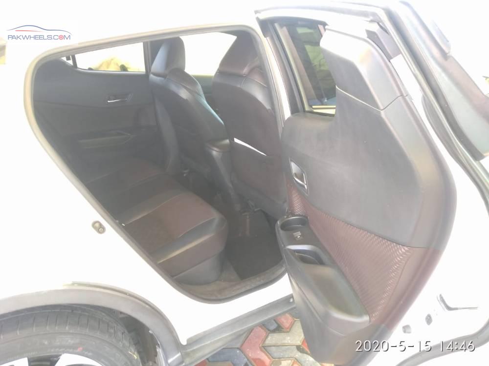 ٹویوٹا سی-ایچ آر 2017 for Sale in اسلام آباد ٹویوٹا سی-ایچ آر 2017 for Sale in اسلام آباد Image-10