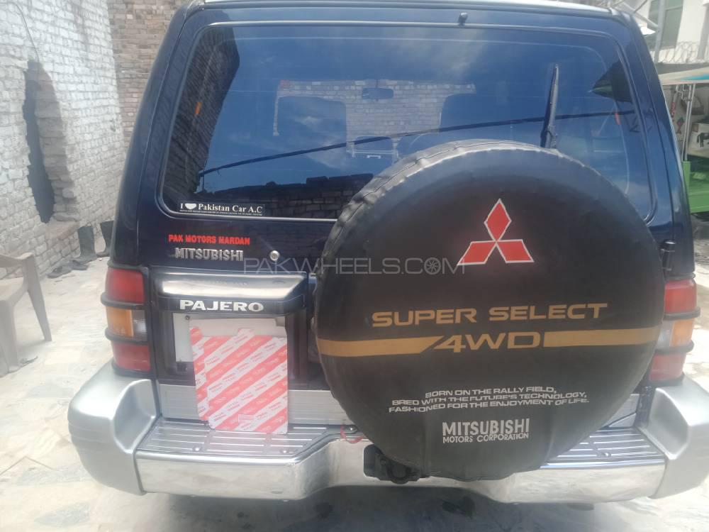 Mitsubishi Pajero 1994 for Sale in Peshawar Mitsubishi Pajero 1994 for Sale in Peshawar Image-3
