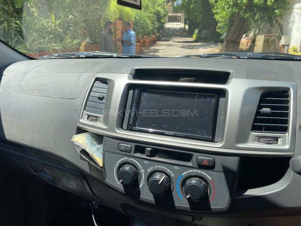Toyota Hilux 2013 for Sale in Islamabad Toyota Hilux 2013 for Sale in Islamabad Image-12