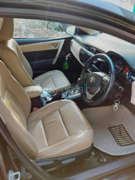 Toyota Corolla 2014 for Sale in Bahawalpur Toyota Corolla 2014 for Sale in Bahawalpur Image-7