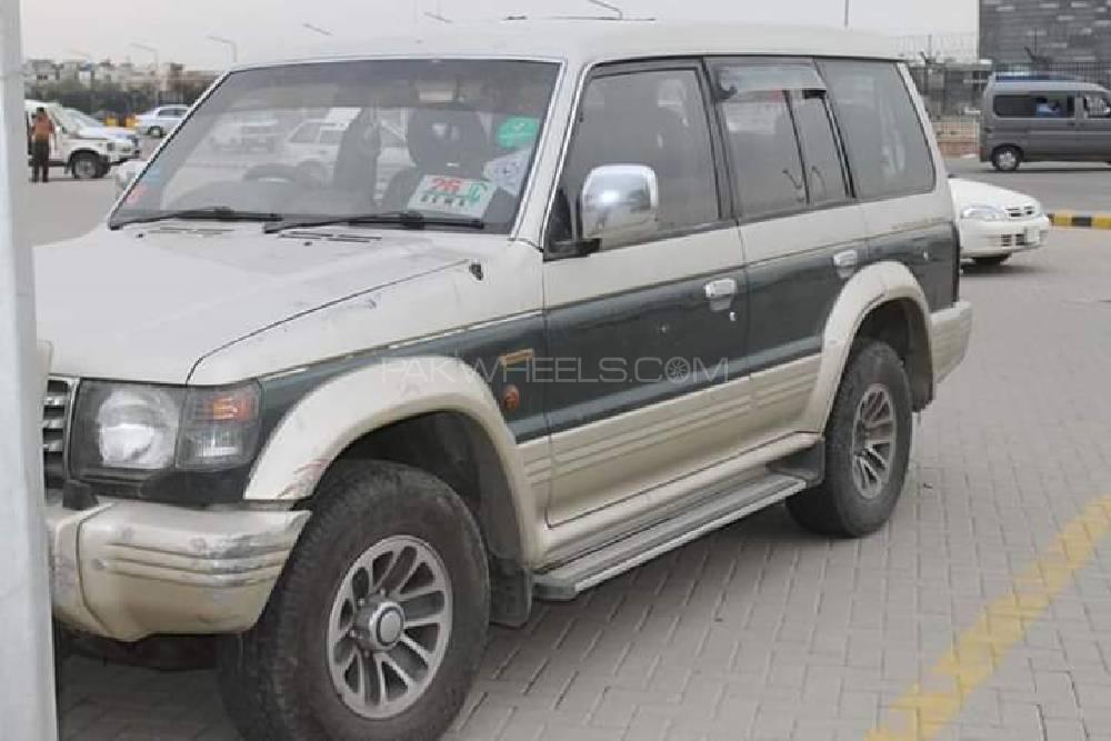 Mitsubishi Pajero 1988 for Sale in Lahore Image-1