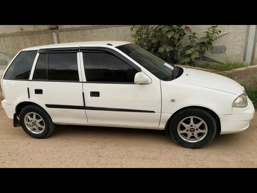 Suzuki Cultus 2010 for Sale in Karachi Suzuki Cultus 2010 for Sale in Karachi Image-3