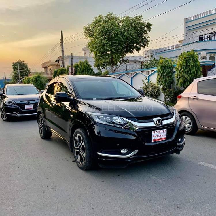 Honda Vezel 2014 for Sale in Lahore Image-1