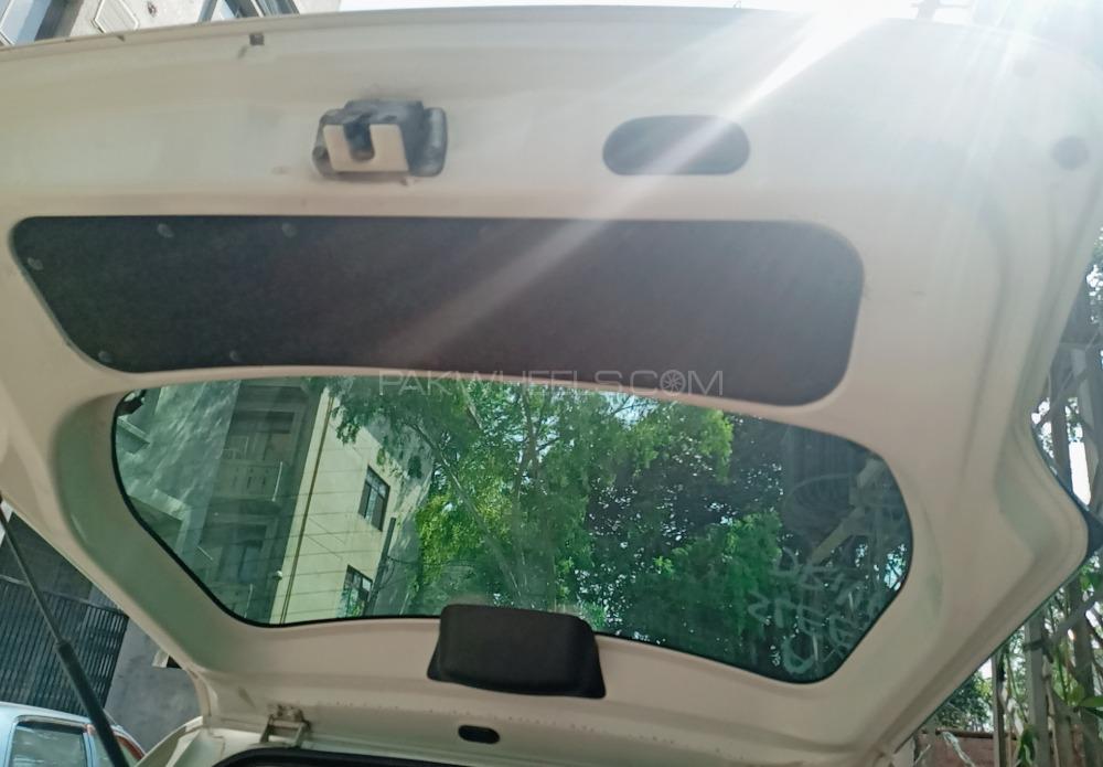 Daihatsu Esse 2010 for Sale in Lahore Daihatsu Esse 2010 for Sale in Lahore Image-4