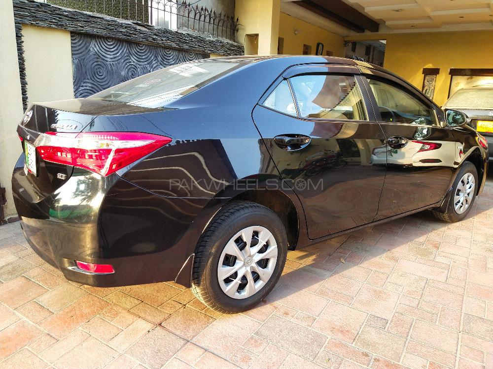 Toyota Corolla 2018 for Sale in Lahore Toyota Corolla 2018 for Sale in Lahore Image-4