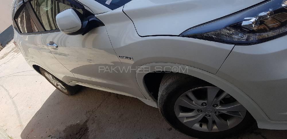 Honda Vezel 2014 for Sale in Sialkot Honda Vezel 2014 for Sale in Sialkot Image-5