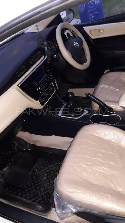 Toyota Corolla 2017 for Sale in Faisalabad Image-1