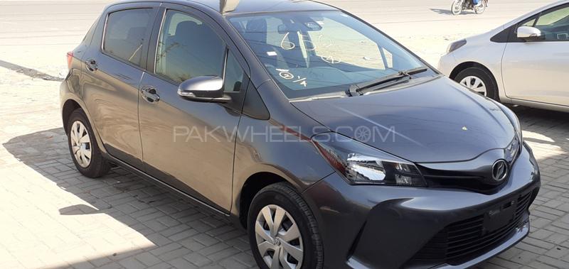 Toyota Vitz 2016 for Sale in Lahore Toyota Vitz 2016 for Sale in Lahore Image-4