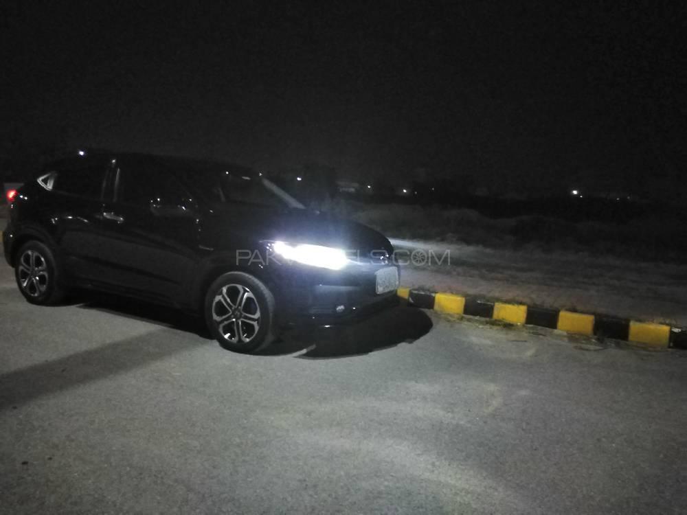 Honda Vezel 2014 for Sale in Islamabad Image-1