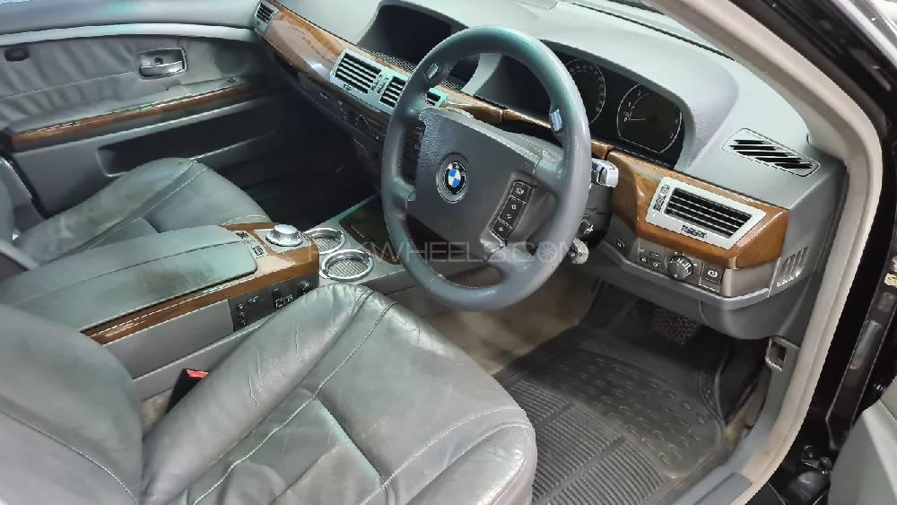 BMW 7 Series 2003 for Sale in Islamabad BMW 7 Series 2003 for Sale in Islamabad Image-9