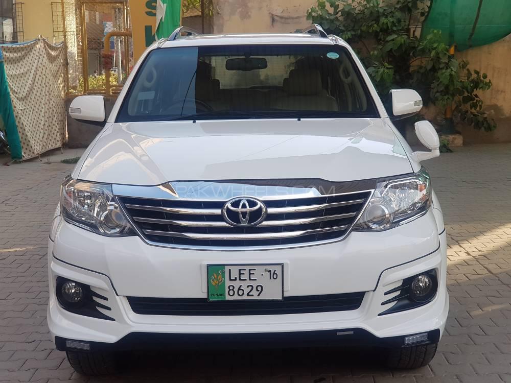 Toyota Fortuner 2016 for Sale in Multan Image-1