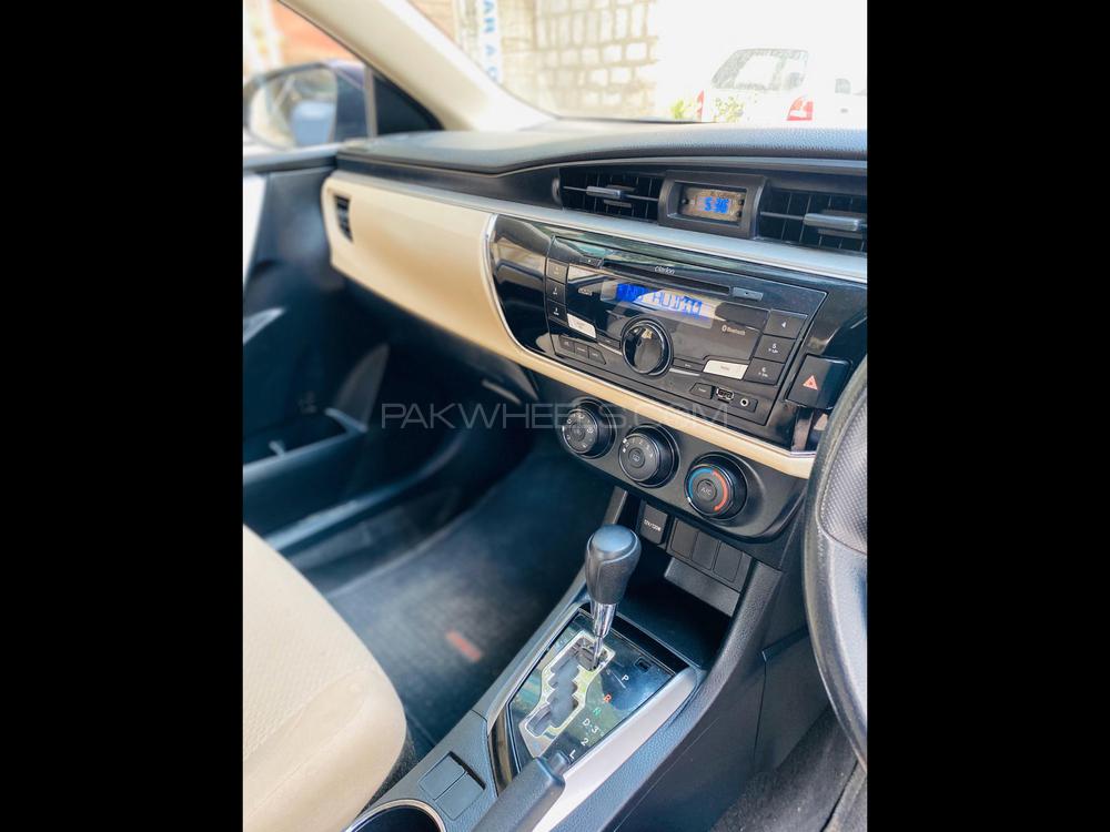 Toyota Corolla 2015 for Sale in Karachi Toyota Corolla 2015 for Sale in Karachi Image-18