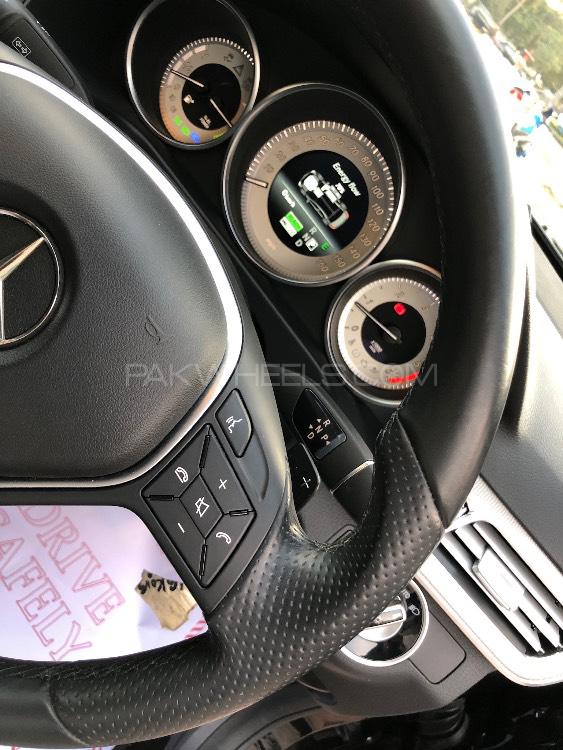 Mercedes Benz E Class 2015 for Sale in Lahore Mercedes Benz E Class 2015 for Sale in Lahore Image-9