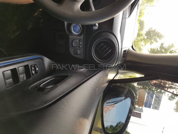 Toyota Aqua 2014 for Sale in Rawalpindi Toyota Aqua 2014 for Sale in Rawalpindi Image-8