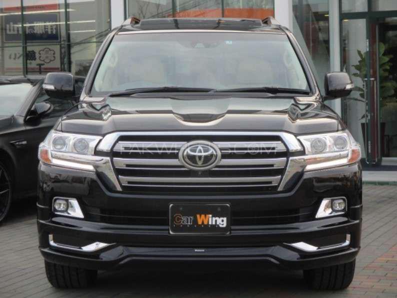 Toyota Land Cruiser 2017 for Sale in Karachi Image-1