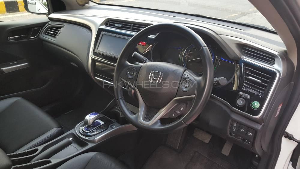 ہونڈا گریس ہائبرڈ 2017 for Sale in لاہور ہونڈا گریس ہائبرڈ 2017 for Sale in لاہور Image-9