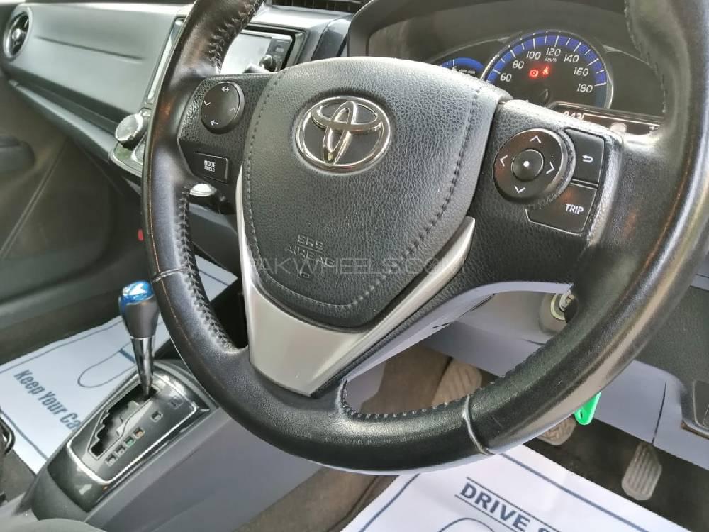 Toyota Corolla Axio 2015 for Sale in Karachi Toyota Corolla Axio 2015 for Sale in Karachi Image-17