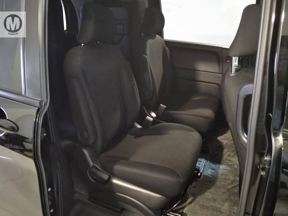 Honda Freed 2015 for Sale in Karachi Honda Freed 2015 for Sale in Karachi Image-11