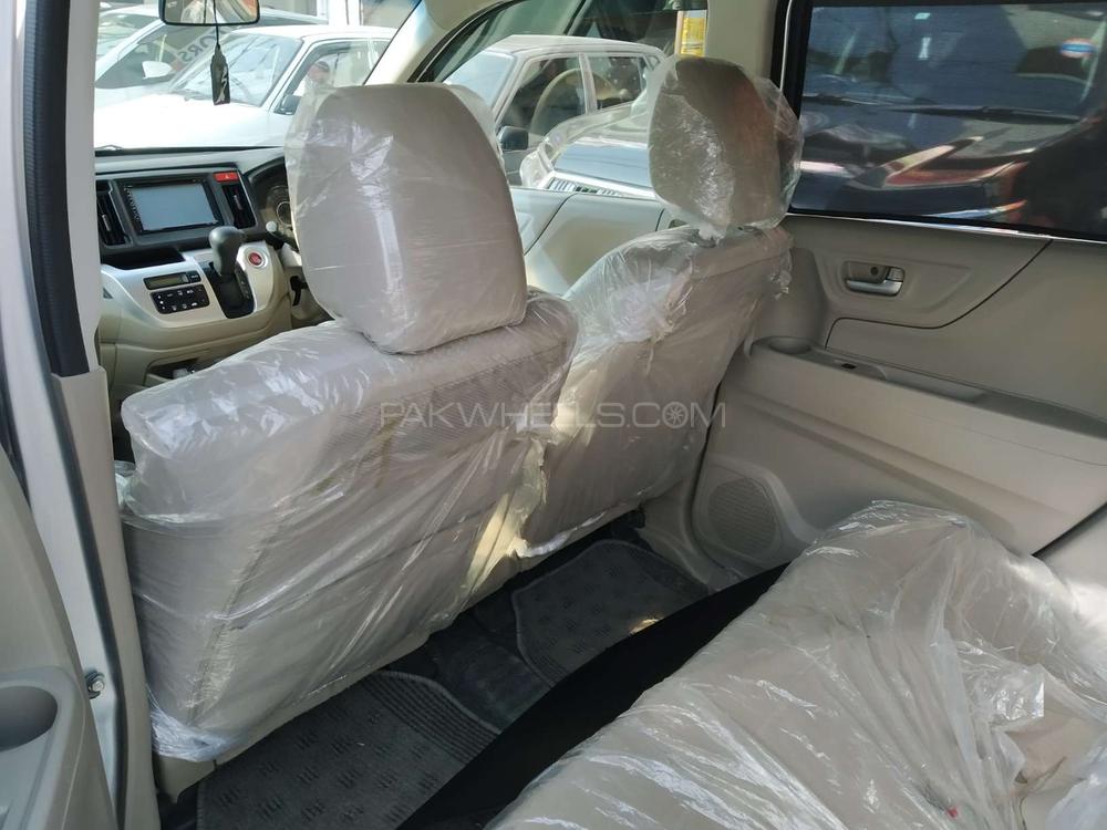 Honda N Wgn 2014 for Sale in Lahore Honda N Wgn 2014 for Sale in Lahore Image-8