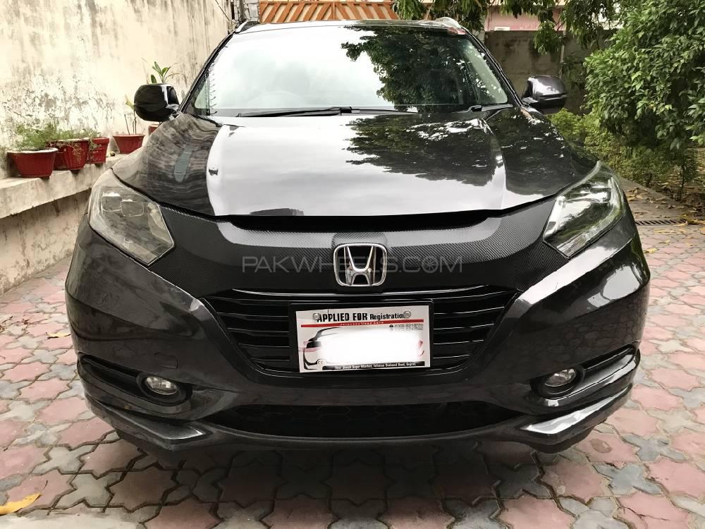 Honda Vezel 2015 for Sale in Gujrat Honda Vezel 2015 for Sale in Gujrat Image-2