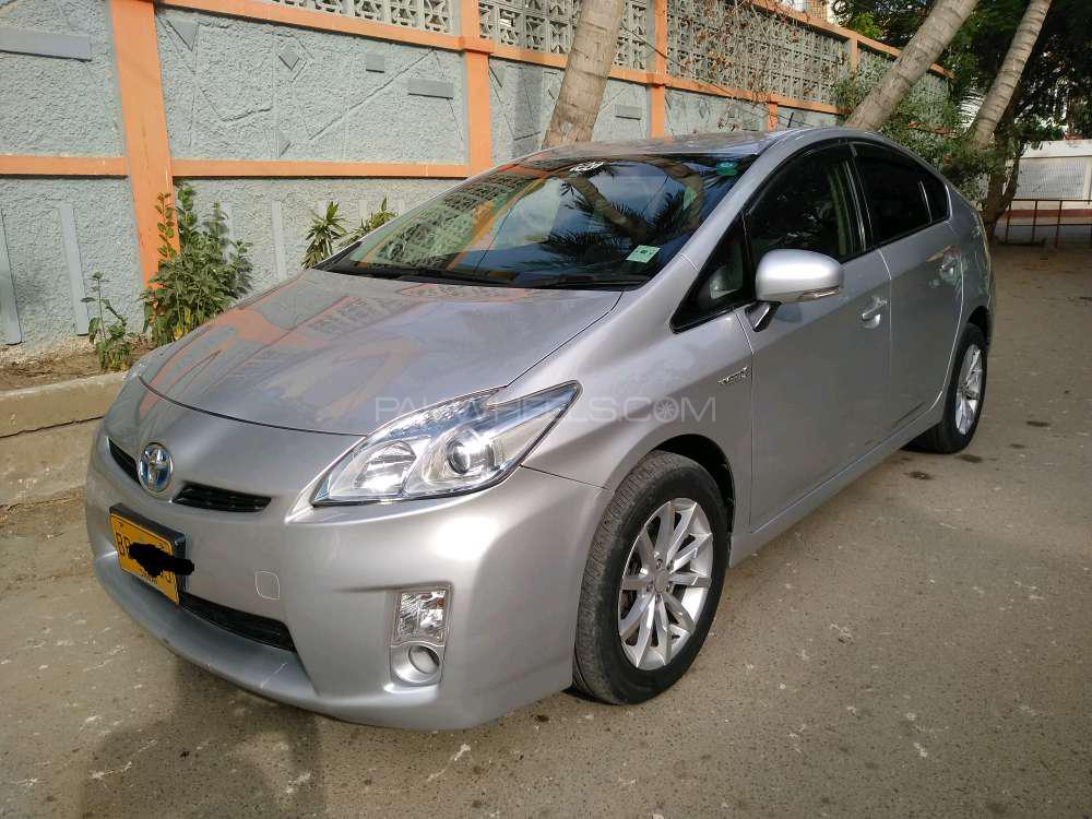 Toyota Prius 2010 for Sale in Karachi Image-1