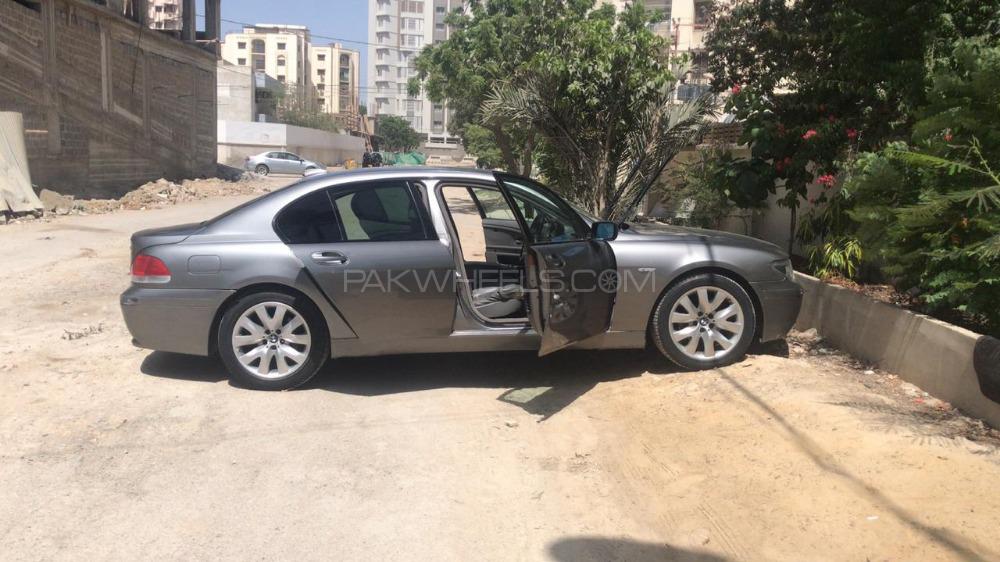 BMW 7 Series 2003 for Sale in Karachi BMW 7 Series 2003 for Sale in Karachi Image-4