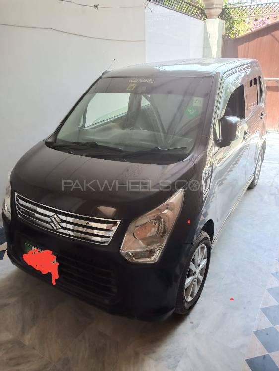 سوزوکی ویگن آر 2013 for Sale in پشاور سوزوکی ویگن آر 2013 for Sale in پشاور Image-3