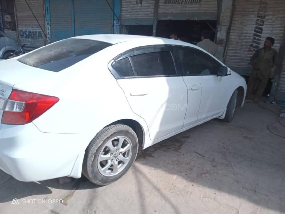 Honda Civic 2013 for Sale in Bahawalpur Honda Civic 2013 for Sale in Bahawalpur Image-12