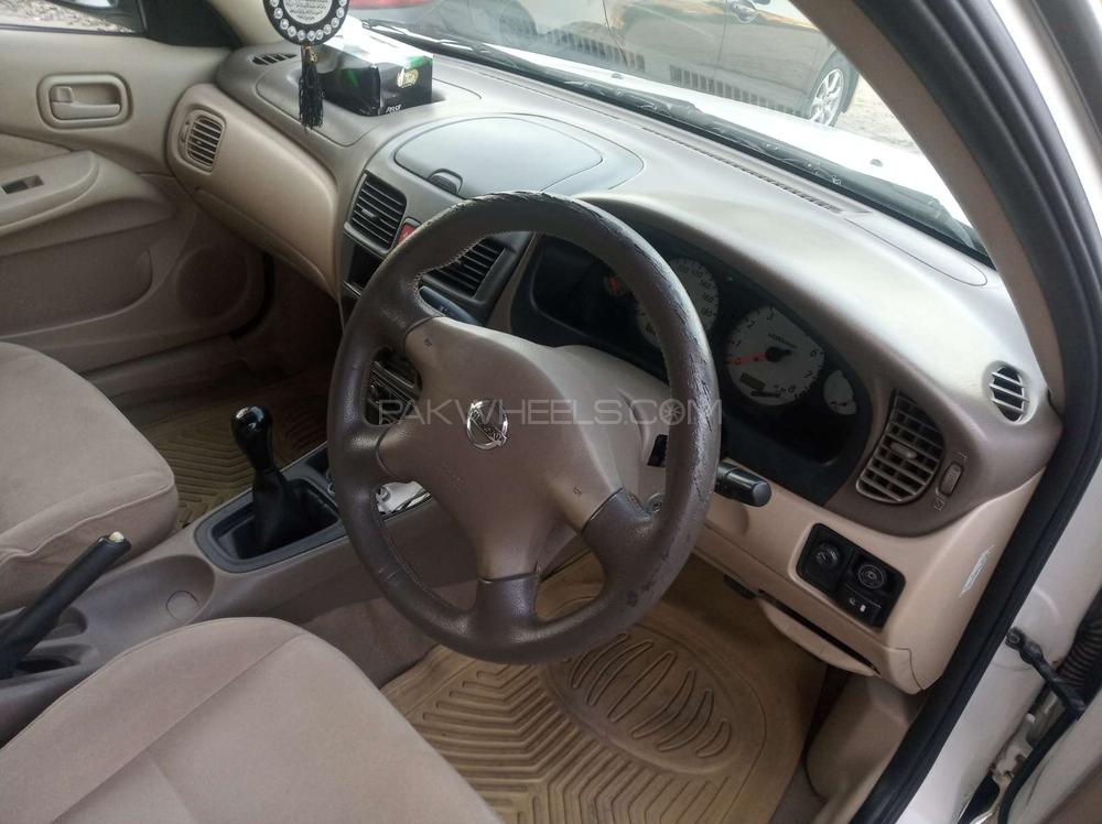 Nissan Sunny 2010 for Sale in Gujranwala Nissan Sunny 2010 for Sale in Gujranwala Image-6