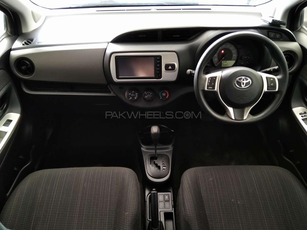 Toyota Vitz 2016 for Sale in Karachi Toyota Vitz 2016 for Sale in Karachi Image-12