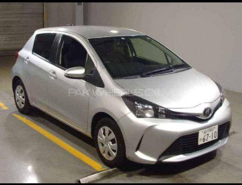 Toyota Vitz 2014 for Sale in Karachi Image-1