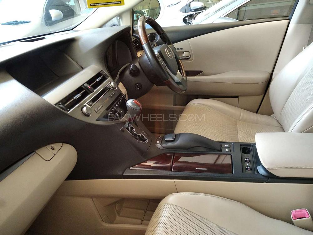 Lexus RX Series 2012 for Sale in Lahore Lexus RX Series 2012 for Sale in Lahore Image-9